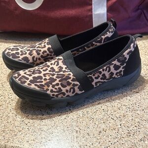 Leopard Print Women's Slip-On Shoes